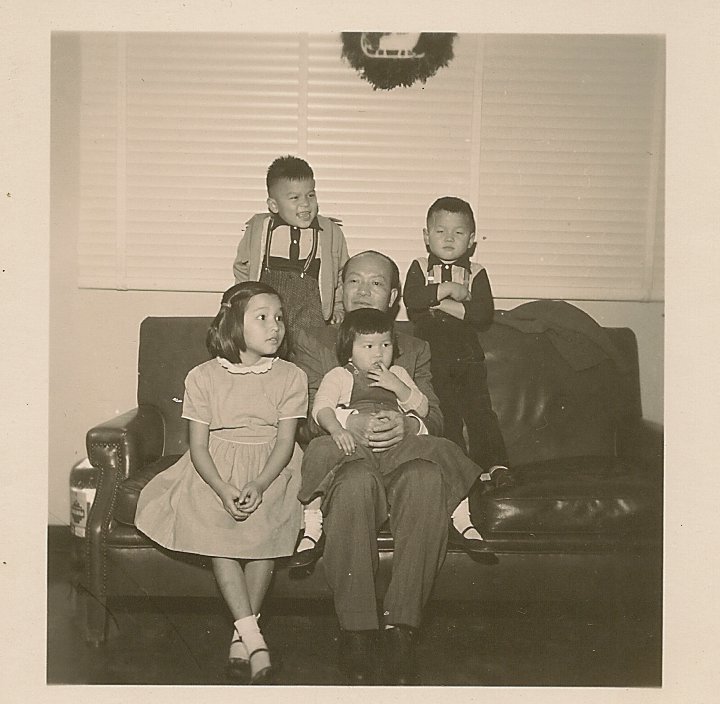 Uncle Poy with Ellen, Linda and Don and Janlee in the back.